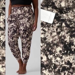 NWT Athleta Salutation Printed Joggers 3X